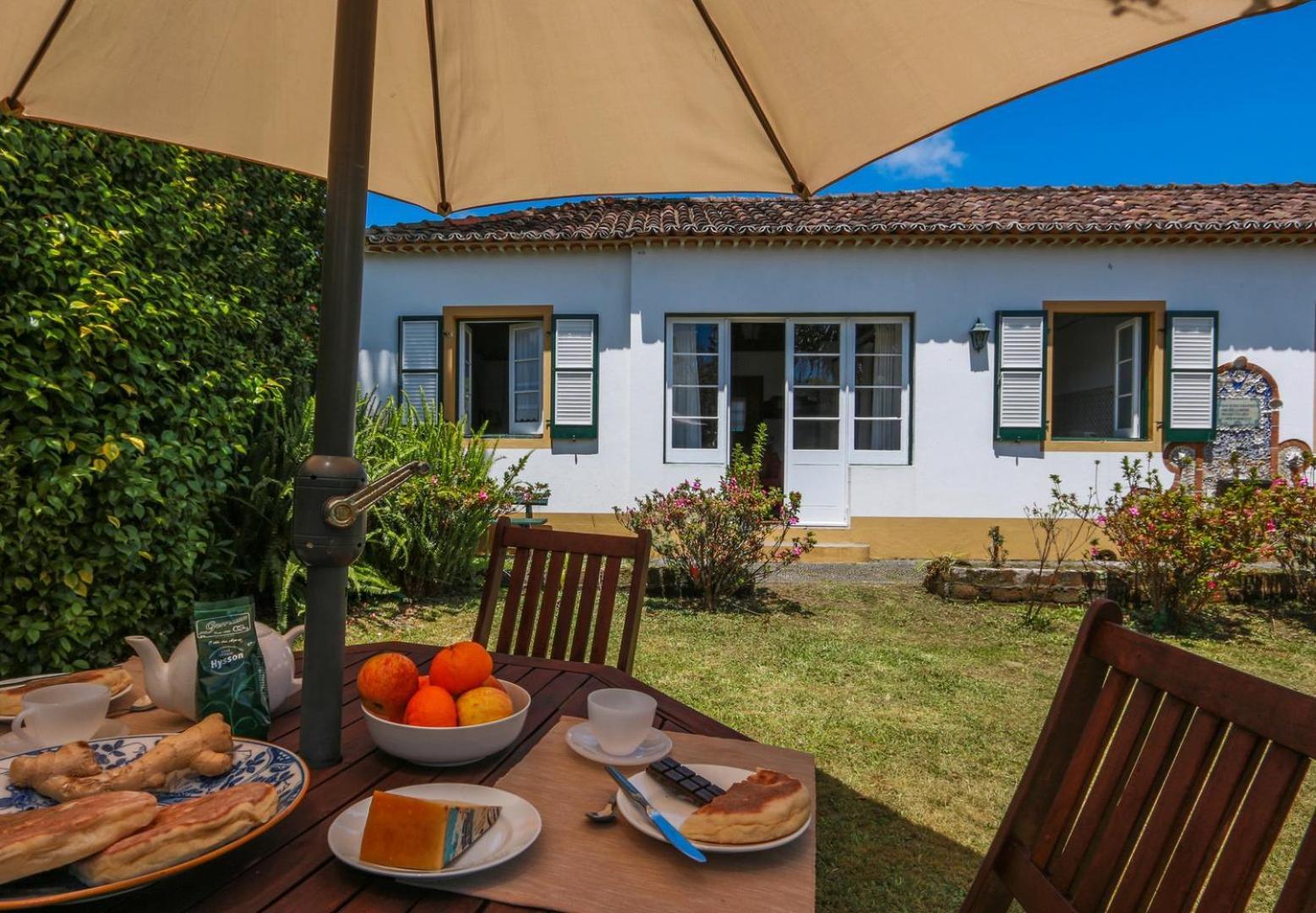 푸나스 Domus Adepta Charming W Garden 빌라 외부 사진